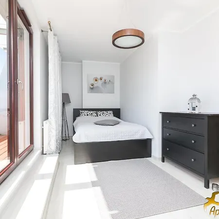 48 Apartment Hel